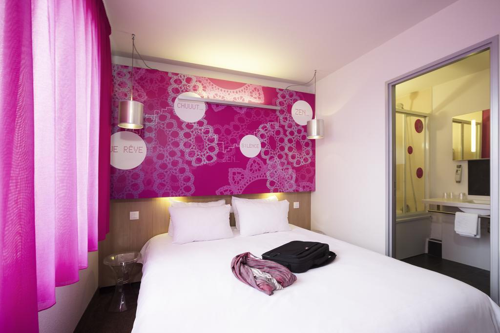 Ibis Styles Bethune Bruay La Buissiere Pokoj fotografie